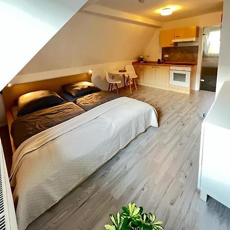 Ferienwohnung In Huerth Bei Koeln Exterior foto